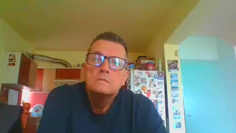 Snapshot of ulmeni7 chatting on May 18, 11:38 am ulmeni7 online show from May 18, 11:38 am