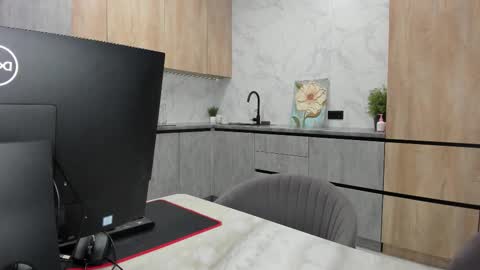 Melena online show from November 28, 12:35 am