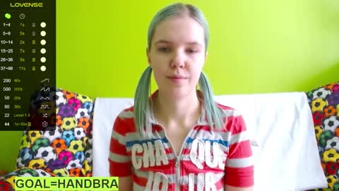 Roxy online show from February 2, 11:40 am