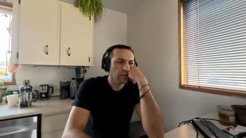 Snapshot of ultratoaster chatting on June 29, 4:51 pm ultratoaster online show from June 29, 4:51 pm