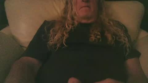 Snapshot of umbrado chatting on June 27, 11:04 am umbrado online show from June 27, 11:04 am