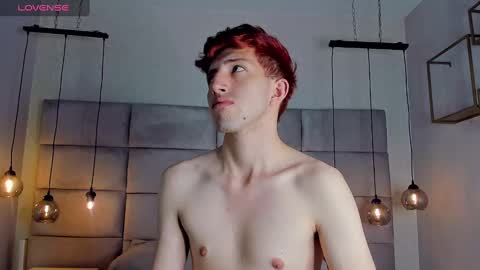 Un Slutty online show from December 18, 11:13 am