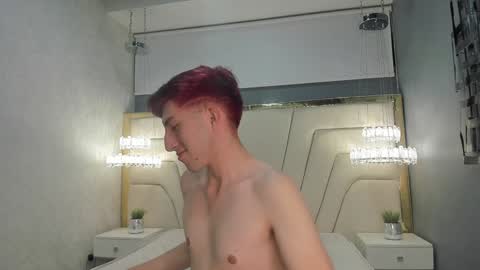 Un Slutty online show from January 4, 6:09 pm