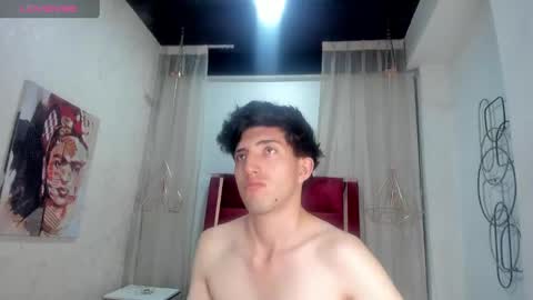 Un Slutty online show from February 17, 11:42 pm