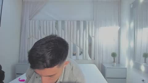 Un Slutty online show from March 5, 1:52 am
