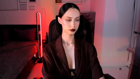 Snapshot of unaericaabistrong chatting on April 23, 6:43 pm unaericaabistrong online show from April 23, 6:43 pm