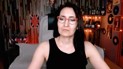 Snapshot of unatera chatting on February 16, 8:21 am UnaTera online show from February 16, 8:21 am