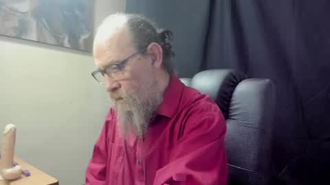 Uncle Hottie online show from April 5, 3:42 pm