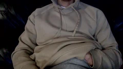 Snapshot of uncutone2345 chatting on November 1, 5:53 am uncutone2345 online show from November 1, 5:53 am