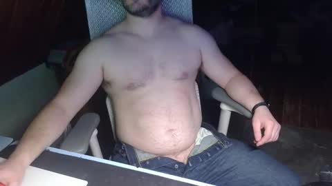 Under the desk online show from March 25, 9:54 pm