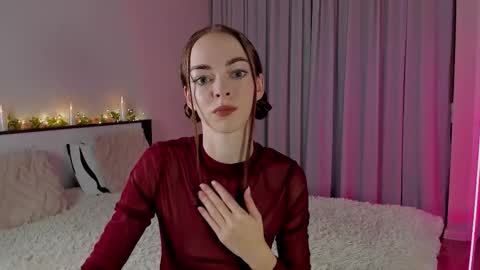 Snapshot of under_the_skin chatting on February 1, 4:49 pm Under The Skin online show from February 1, 4:49 pm