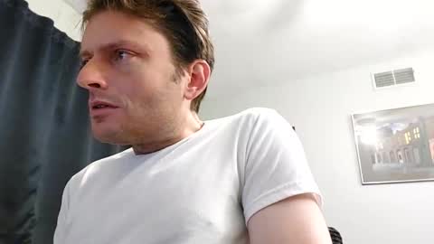 Snapshot of undress_me_ chatting on December 7, 1:07 pm undress me online show from December 7, 1:07 pm