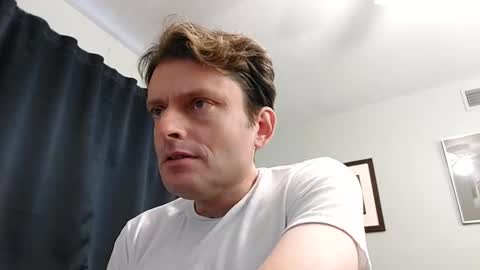 Snapshot of undress_me_ chatting on December 9, 2:06 pm undress me online show from December 9, 2:06 pm