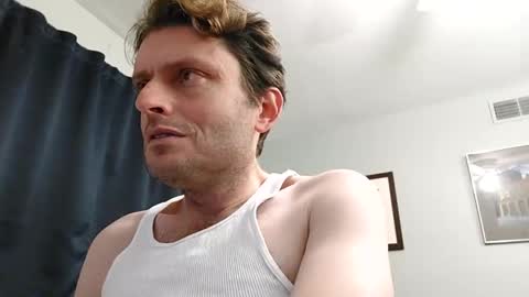 Snapshot of undress_me_ chatting on December 30, 2:09 am undress me online show from December 30, 2:09 am