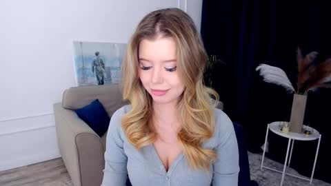 Alice online show from April 16, 9:39 pm