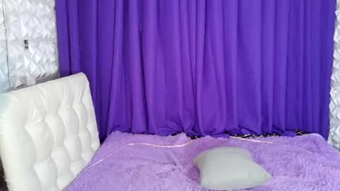 Rhian online show from June 18, 9:14 am