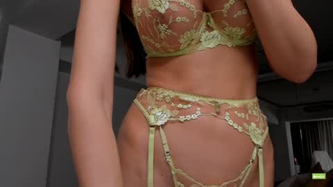 Silvia online show from December 4, 6:39 pm