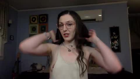 Lola Moonstone online show from January 17, 4:17 am