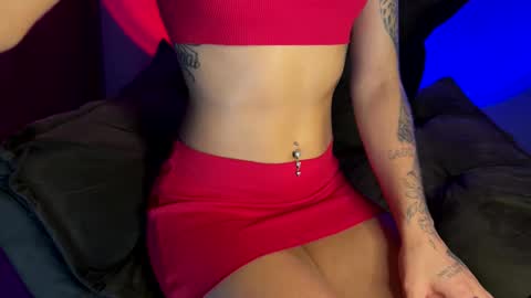 Snapshot of universitaria_ chatting on March 4, 12:38 am universitaria_ online show from March 4, 12:38 am