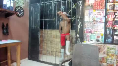 Snapshot of university199 chatting on December 10, 7:43 pm university online show from December 10, 7:43 pm