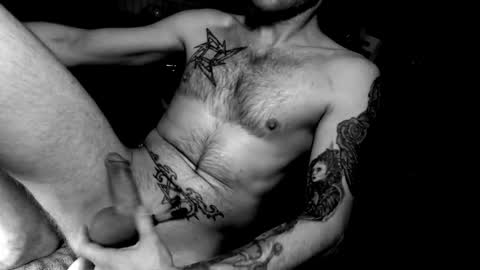 unlitimnaughty_ online show from April 7, 7:31 am