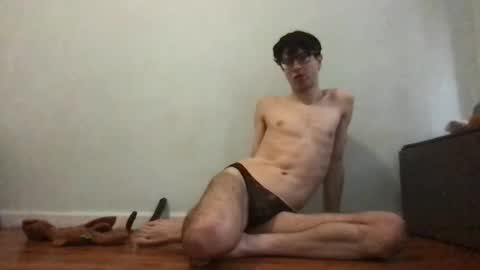 Snapshot of upsetboy chatting on April 13, 6:57 pm deaf mute boy online show from April 13, 6:57 pm