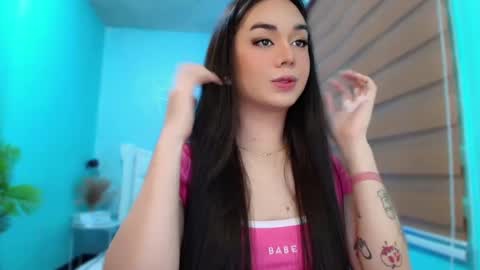 Snapshot of ur_babyalexa chatting on January 7, 6:14 pm they call me Alexa online show from January 7, 6:14 pm