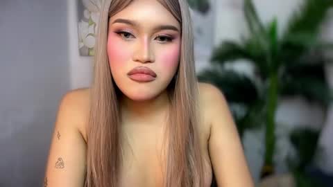 Snapshot of ur_bombshellpatty chatting on April 29, 5:30 pm ur_bombshellpatty online show from April 29, 5:30 pm