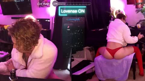 Snapshot of ur_daylee_dose chatting on December 25, 3:17 pm Ur Daylee dose online show from December 25, 3:17 pm