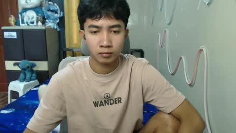 Snapshot of ur_hottestjonny chatting on June 30, 11:39 pm jonny online show from June 30, 11:39 pm