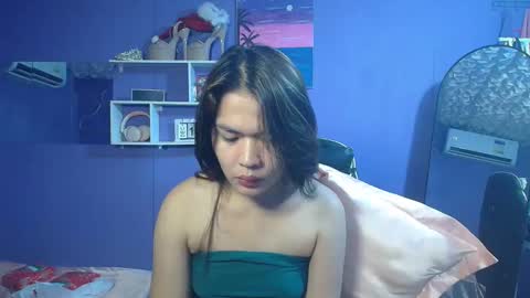 Ms. A lets go pass or pvt show online show from December 18, 8:37 pm