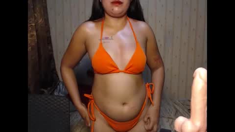 Snapshot of ur_prettychelsie18 chatting on May 28, 6:38 pm ur_prettychelsie18 online show from May 28, 6:38 pm