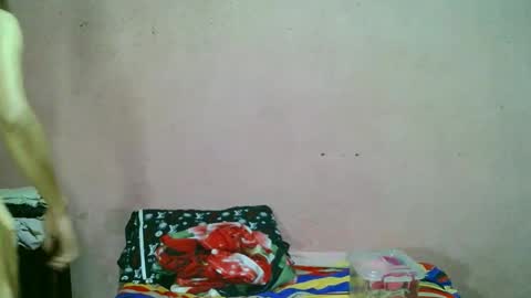 ur_sexybabe_ehra online show from January 17, 2:05 am