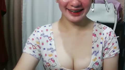 Snapshot of ur_yassy chatting on February 3, 11:59 am ur_yassy online show from February 3, 11:59 am