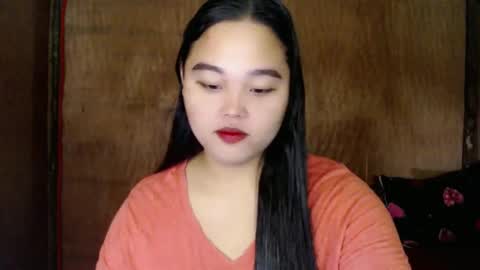Snapshot of urasian_hotchix69 chatting on December 7, 11:23 pm Lycah online show from December 7, 11:23 pm