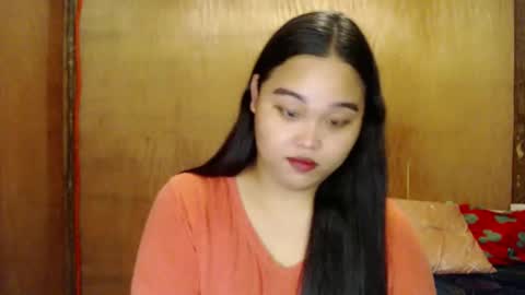 Snapshot of urasian_hotchix69 chatting on December 31, 9:31 am Lycah online show from December 31, 9:31 am