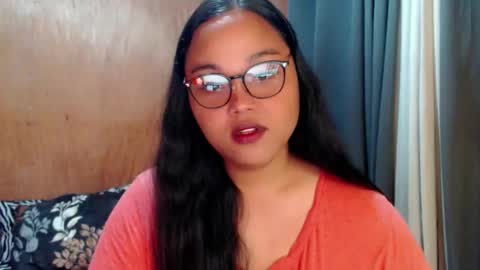 Snapshot of urasian_hotchix69 chatting on October 5, 12:09 am Lycah online show from October 5, 12:09 am