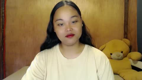 Snapshot of urasian_hotchix69 chatting on October 18, 6:37 am Lycah online show from October 18, 6:37 am