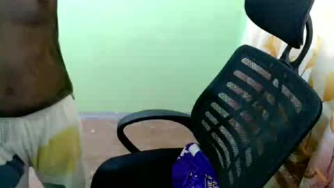 Snapshot of urasian_joy chatting on October 4, 2:53 am urasian_joy online show from October 4, 2:53 am