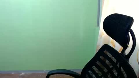 Snapshot of urasian_joy chatting on October 21, 5:08 am urasian_joy online show from October 21, 5:08 am