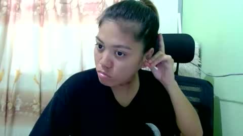 Snapshot of urasian_joy chatting on January 13, 6:51 am urasian_joy online show from January 13, 6:51 am