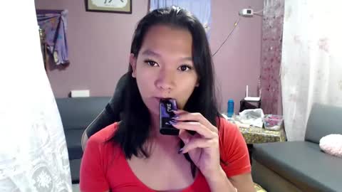 NEWRA  ALLISON online show from March 11, 5:13 pm