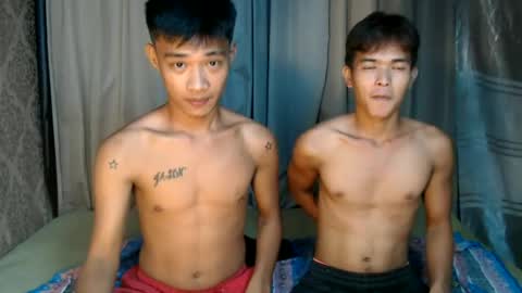 Snapshot of urasian_rey chatting on June 13, 12:25 pm urasian_rey online show from June 13, 12:25 pm