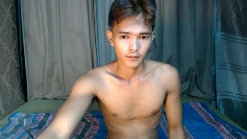 Snapshot of urasian_rey chatting on June 19, 10:30 am urasian_rey online show from June 19, 10:30 am