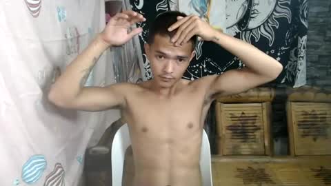 Snapshot of urasian_rey chatting on July 4, 12:33 pm urasian_rey online show from July 4, 12:33 pm