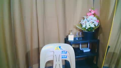 urasiancumboix2 online show from October 13, 5:02 pm
