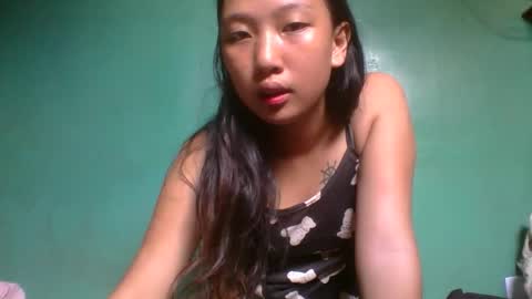 Snapshot of urasiangurl18 chatting on November 16, 2:28 am urasiangurl18 online show from November 16, 2:28 am