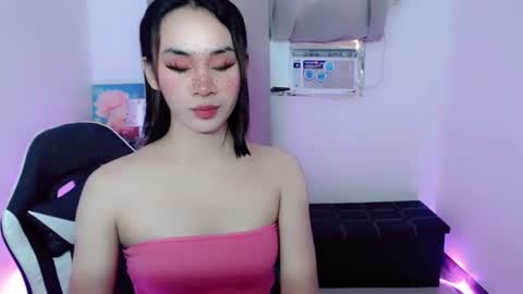 Snapshot of urbaby_kat chatting on September 25, 6:50 am Kat online show from September 25, 6:50 am