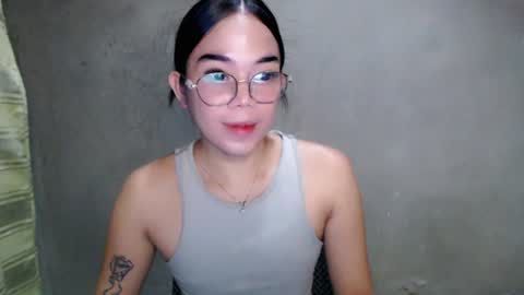 Snapshot of urbabydollx16 chatting on July 3, 5:30 pm urbabydollx16 online show from July 3, 5:30 pm