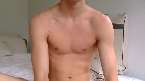 Snapshot of urboyfriendj chatting on March 1, 9:39 pm urboyfriendj online show from March 1, 9:39 pm